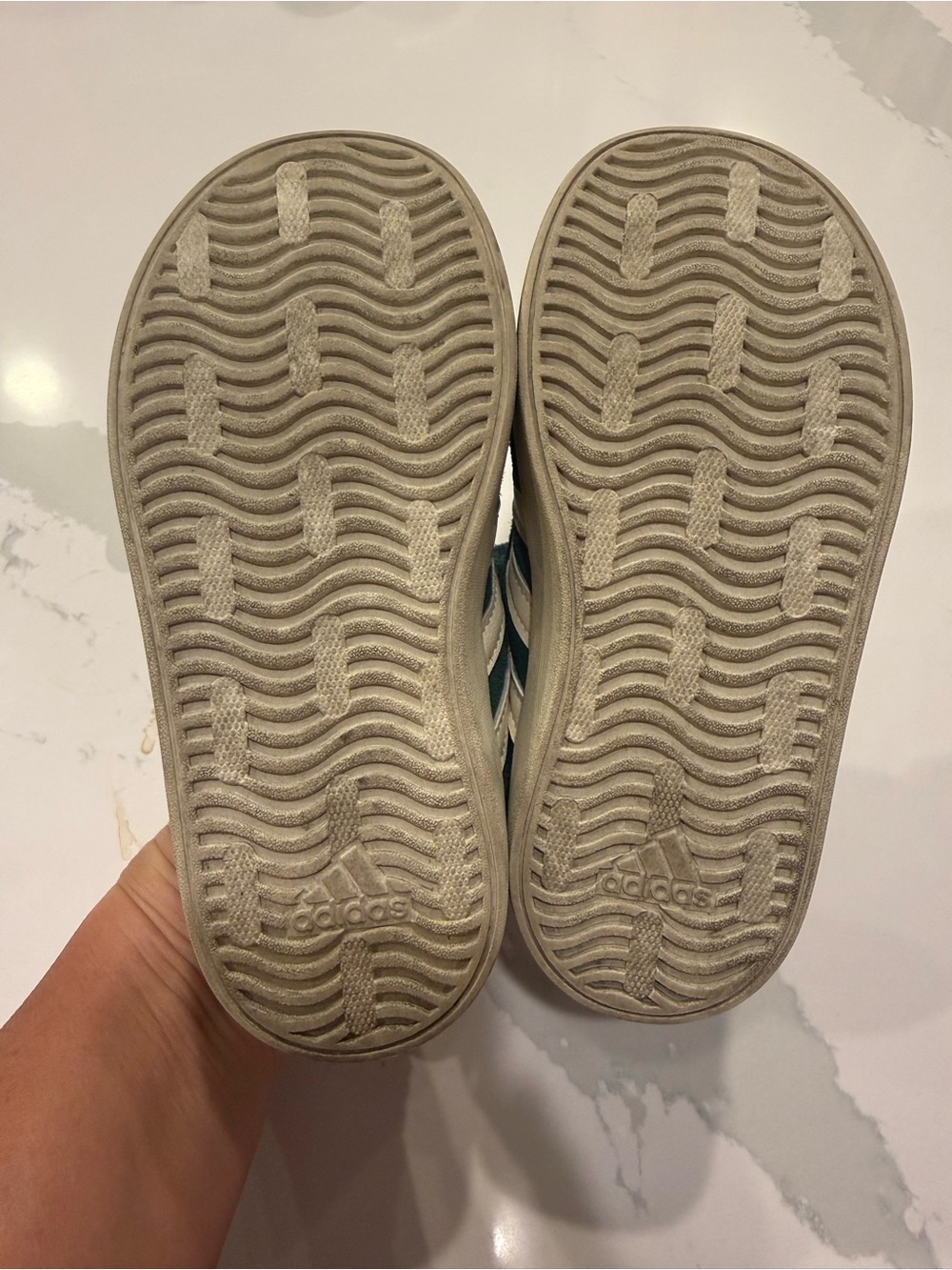adidas Kids Green Suede Sneakers with White Stripes - Velcro 💚 - Picture 5 of 5